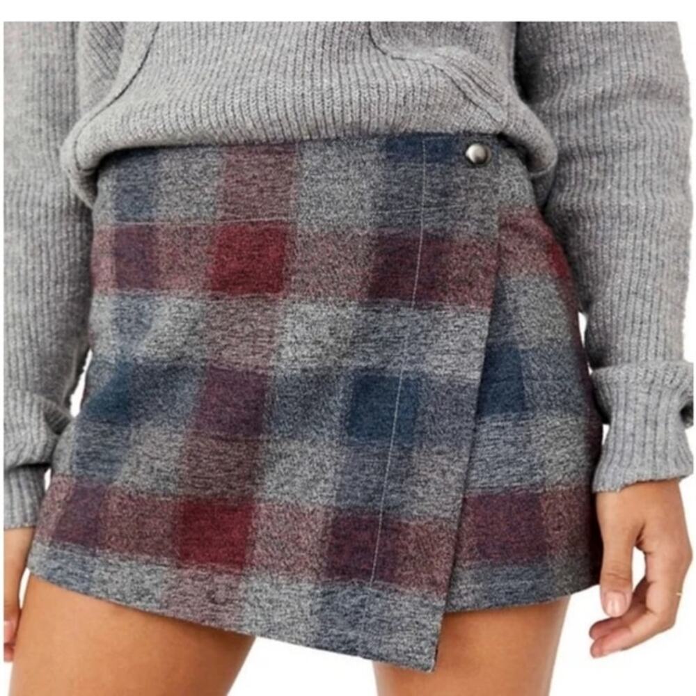 Free People Emmy Mini Menswear Skort Gray Red Plaid Size 10